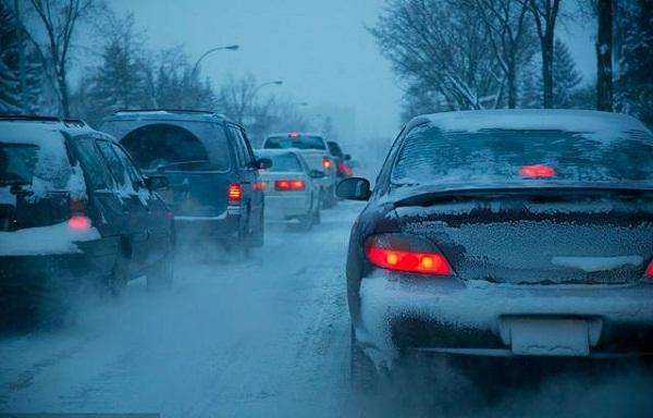 天氣轉(zhuǎn)涼,汽車啟動要不要熱車