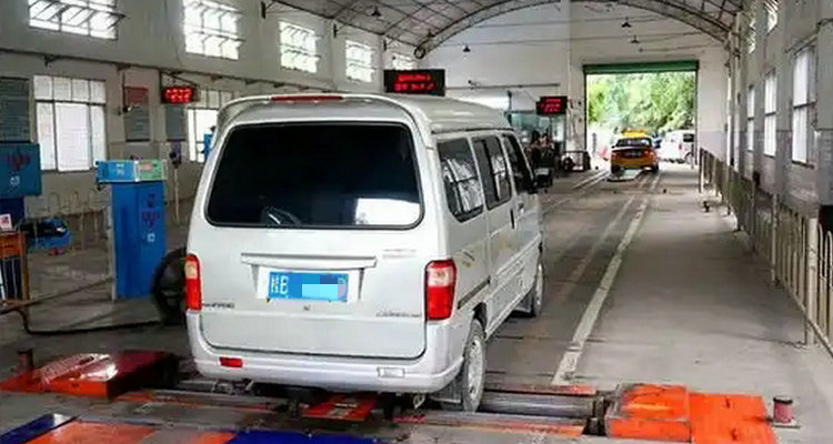 私家車年審需要提供一些什么資料