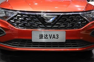 捷達(dá)va3和桑塔納哪個(gè)好 捷達(dá)va3車長4.5米(配置豐富)