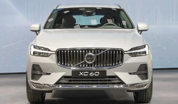 沃爾沃xc60保養(yǎng)機(jī)油加多少升 機(jī)油加5L左右(使用5w30型號)