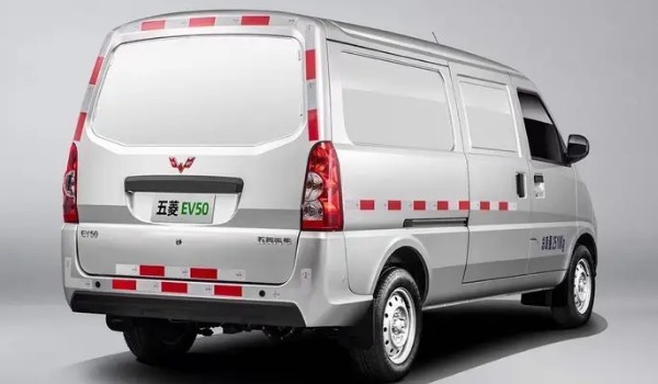 五菱ev50電動(dòng)車(chē)售價(jià)多少錢(qián) 2022款五菱ev50售價(jià)13萬(wàn)(落地13萬(wàn))