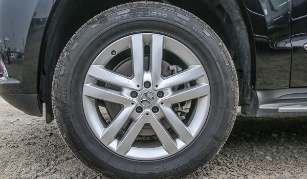 bj90輪胎尺寸是多少 輪胎尺寸275/50 r20(胎寬275mm)