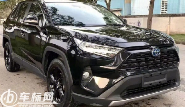 奇駿榮耀和rav4榮放哪個好 rav4榮放動力更強(配置豐富)